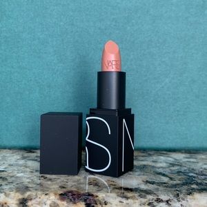 ⚜️3/$15 New Nars mini lipstick in Rosecliff .005 oz